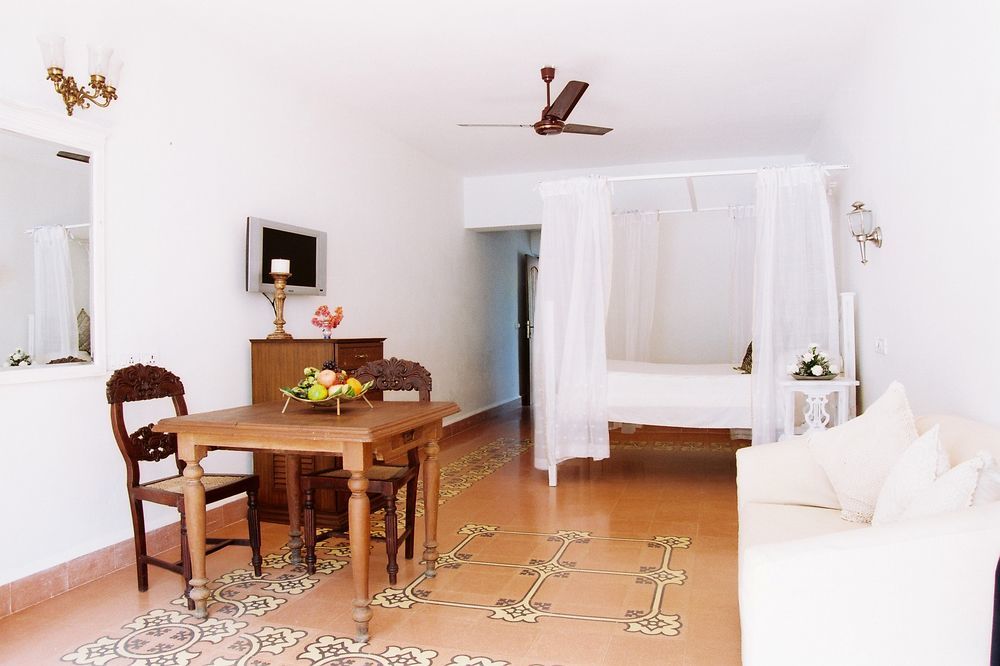 Prainha Resort By The Sea Taleigao Exterior foto