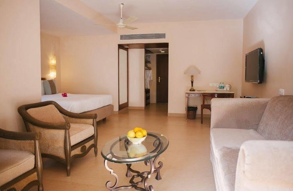 Prainha Resort By The Sea Taleigao Exterior foto